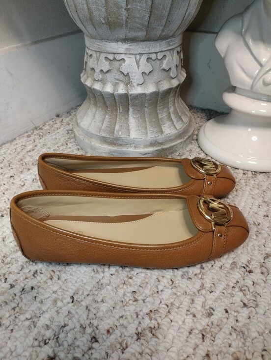 Michael Kors Shoes - Michael Kors Fulton Light Brown Gold Logo Decorated Moccasin